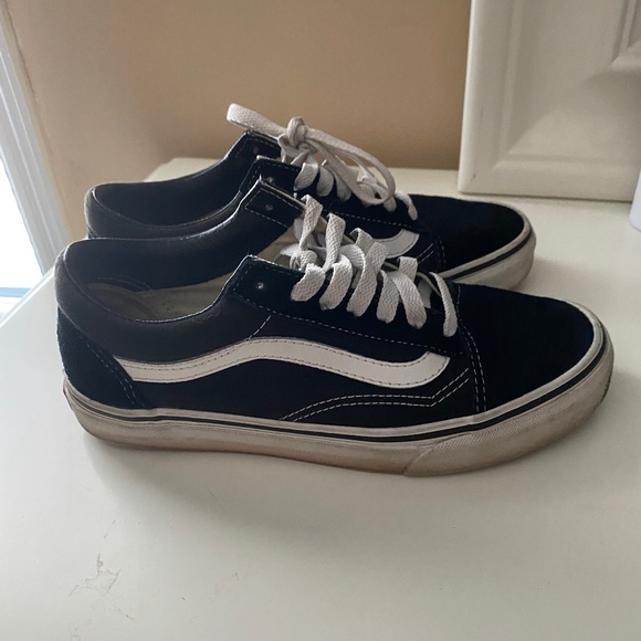 Vans - Picture 1 of 1